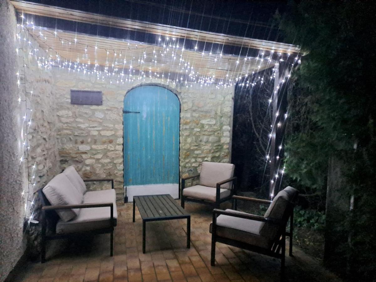 Ferienwohnung Mas Campagne Etoilee Caderousse Exterior foto