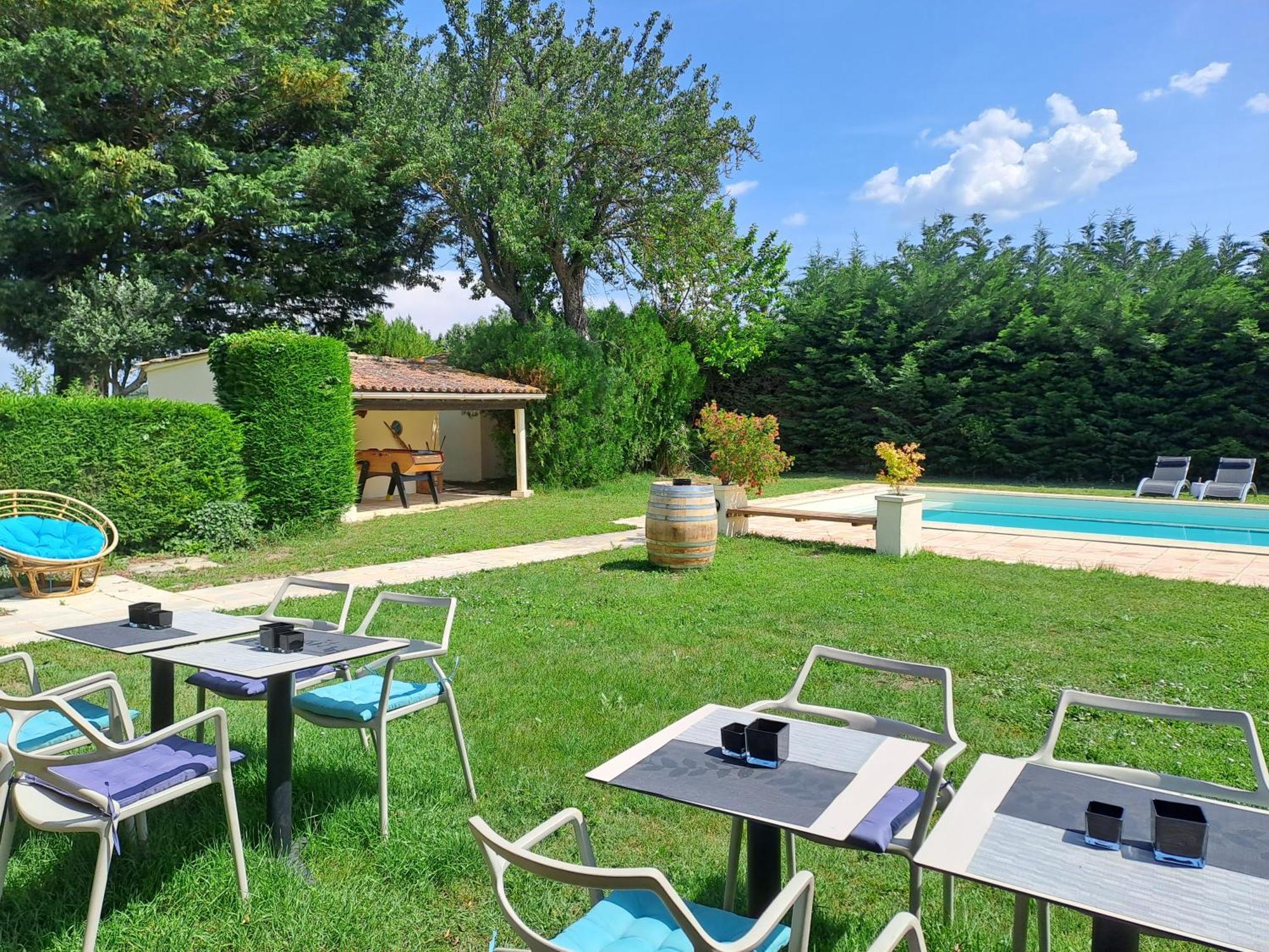 Ferienwohnung Mas Campagne Etoilee Caderousse Exterior foto
